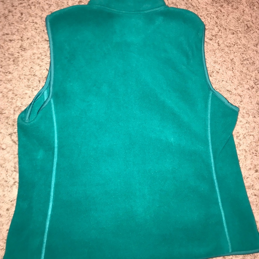 Vests - Picture 4 of 6